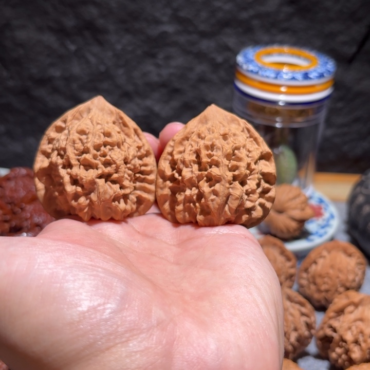 把件文玩核桃麒麟纹官帽