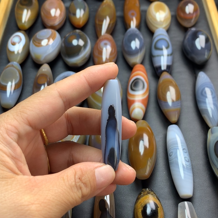 未镶嵌颈饰玛瑙/玉髓吊坠