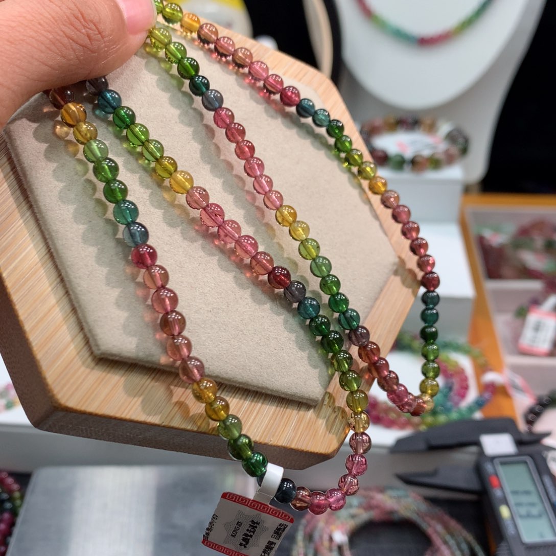 碧玺手链未镶嵌   4.8mm。