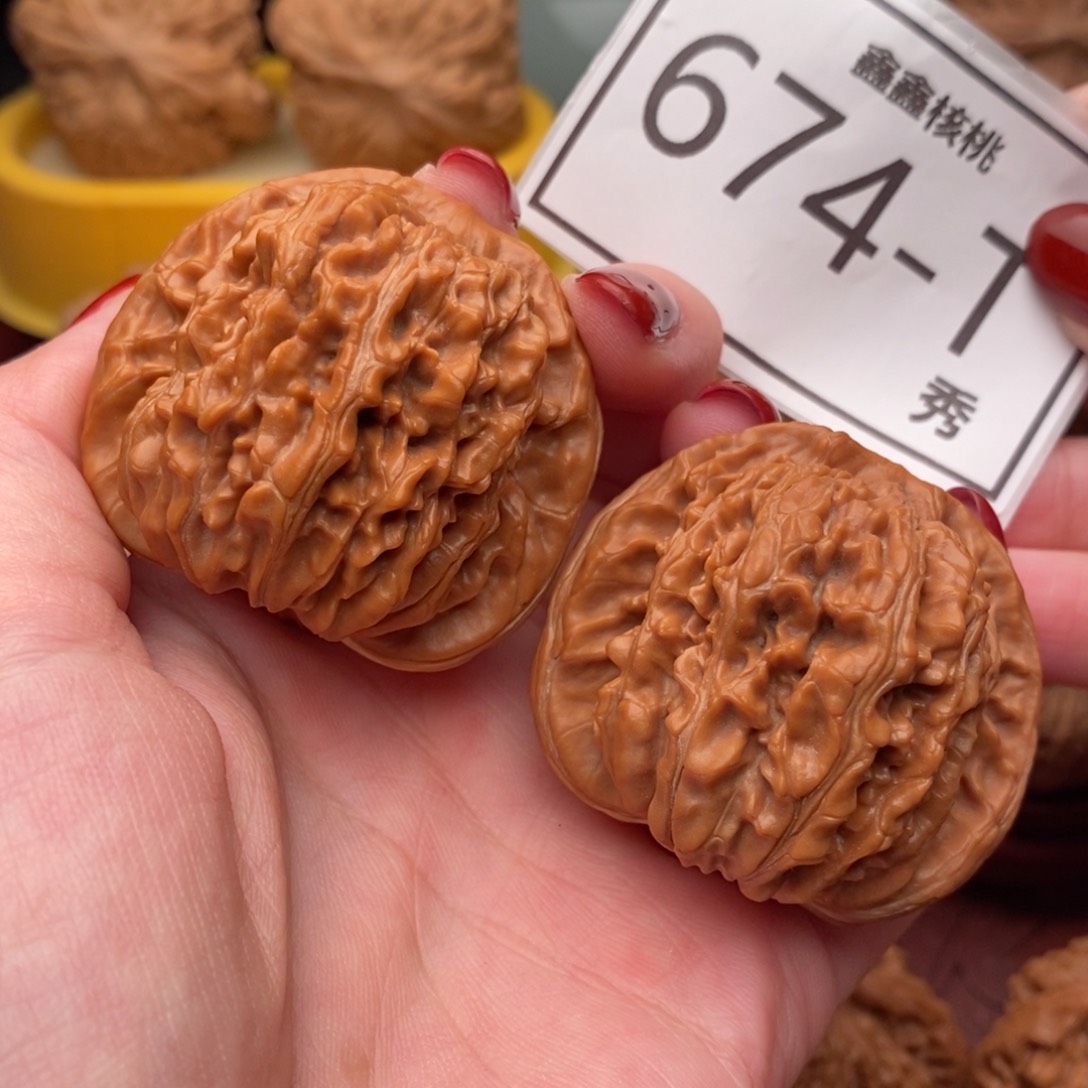 文玩核桃把件汉高楼42