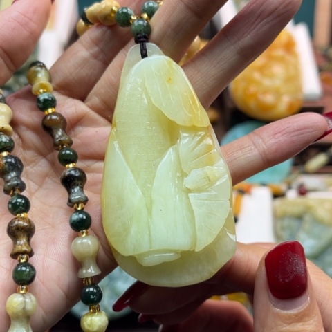 岫玉挂件未镶嵌挂件