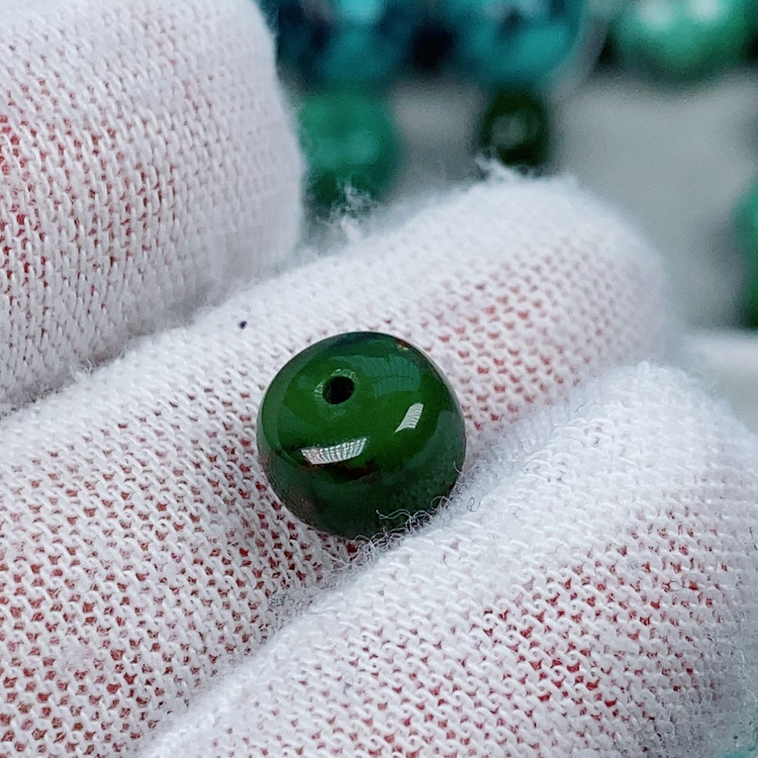 M***陈绿松石未镶嵌珠宝奇石