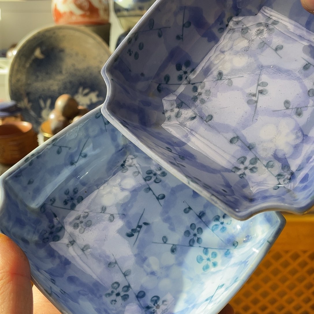 瓷片阿*哈哈我在床前哭一个人不说