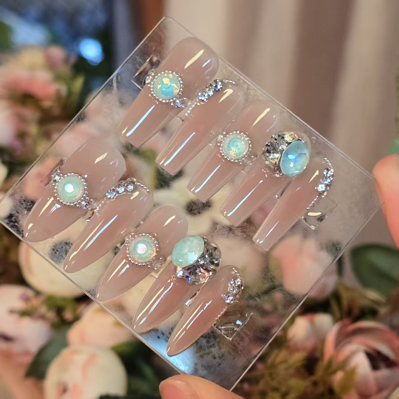 琥珀丹青丶摩卡月光(施华洛)主钻丶进口丶手工穿戴甲