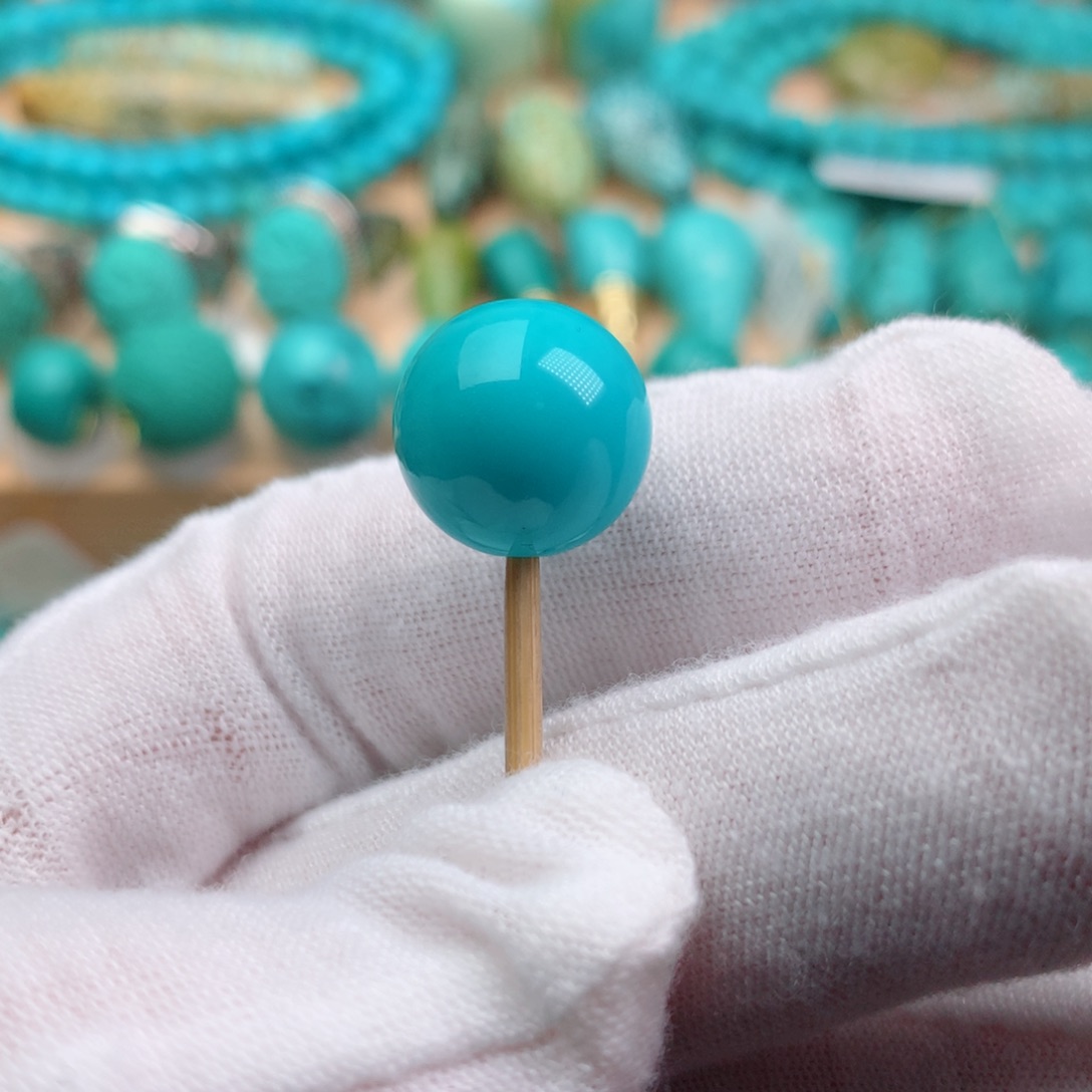 绿松石颈饰未镶嵌乐*