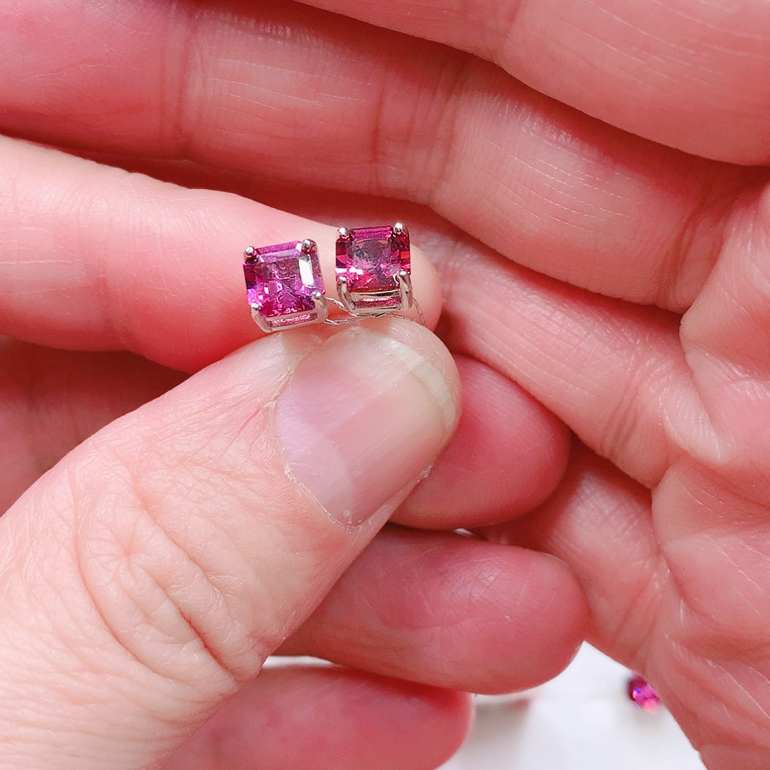 石榴石耳钉银S925镶嵌