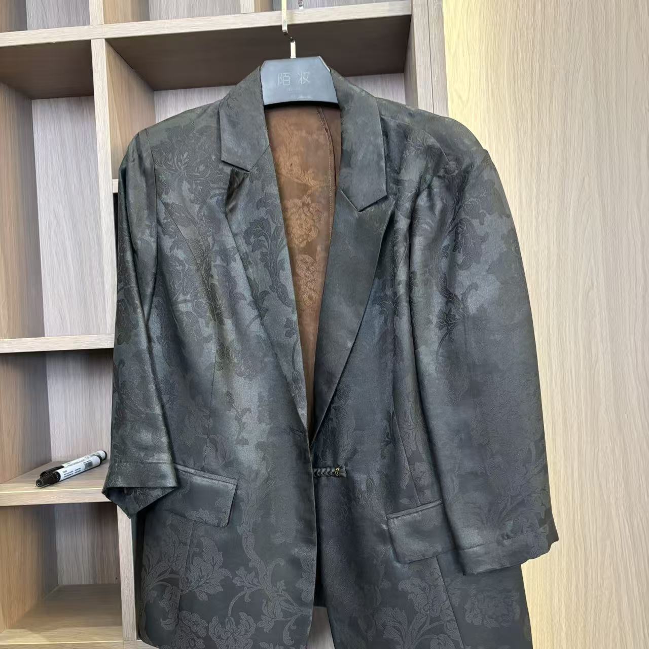 陌妆品牌新款香云纱外套419423