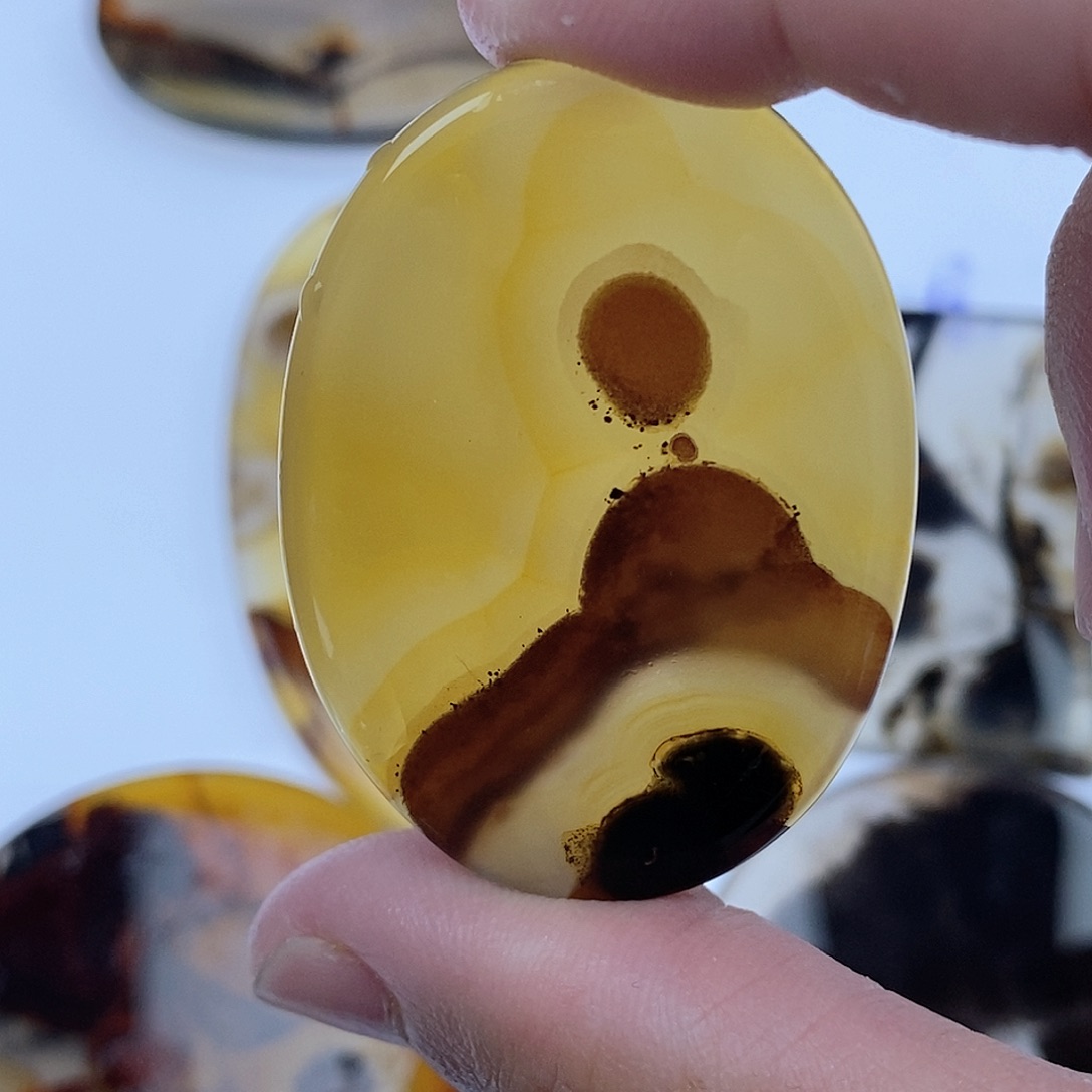 玛瑙/玉髓未镶嵌珠宝半成品