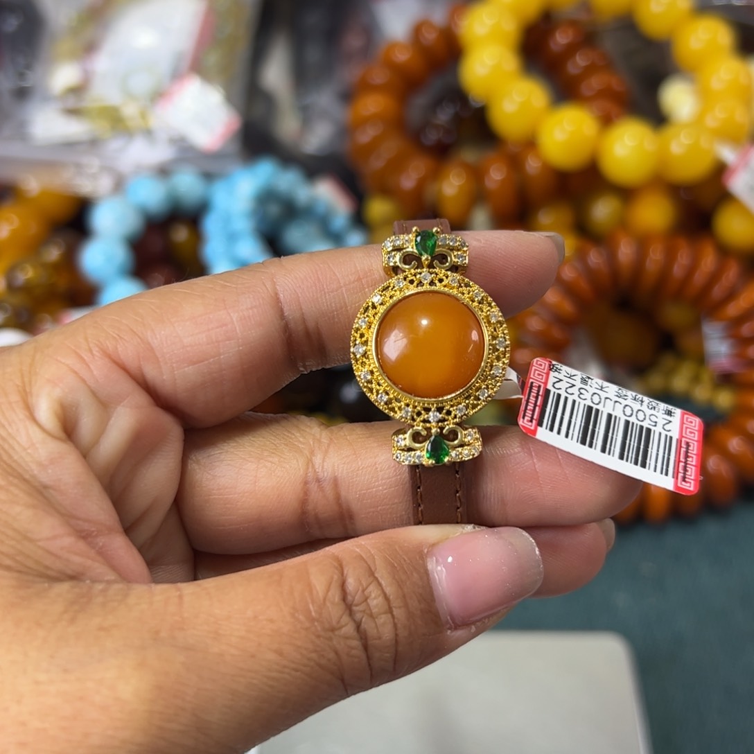 未镶嵌琥珀珠宝奇石1474