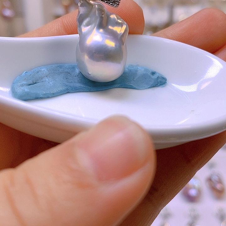 淡水珍珠颈饰合金