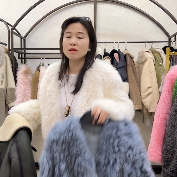 紫***萱真皮皮衣皮毛一体