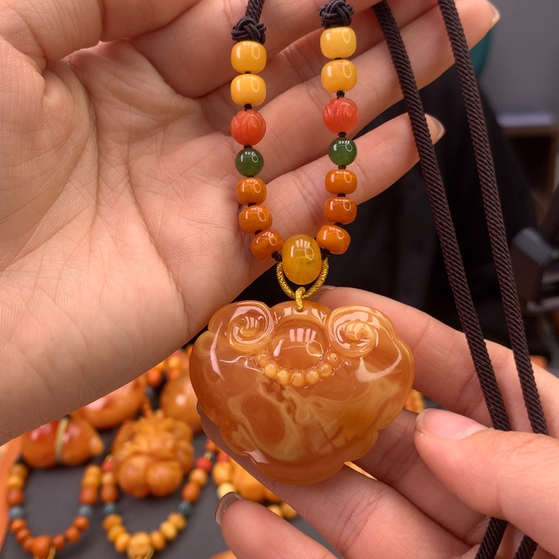 蜜蜡颈饰未镶嵌天然