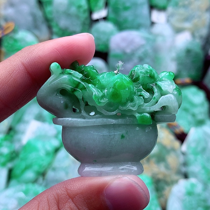 翡翠吊坠(不含链)未镶嵌