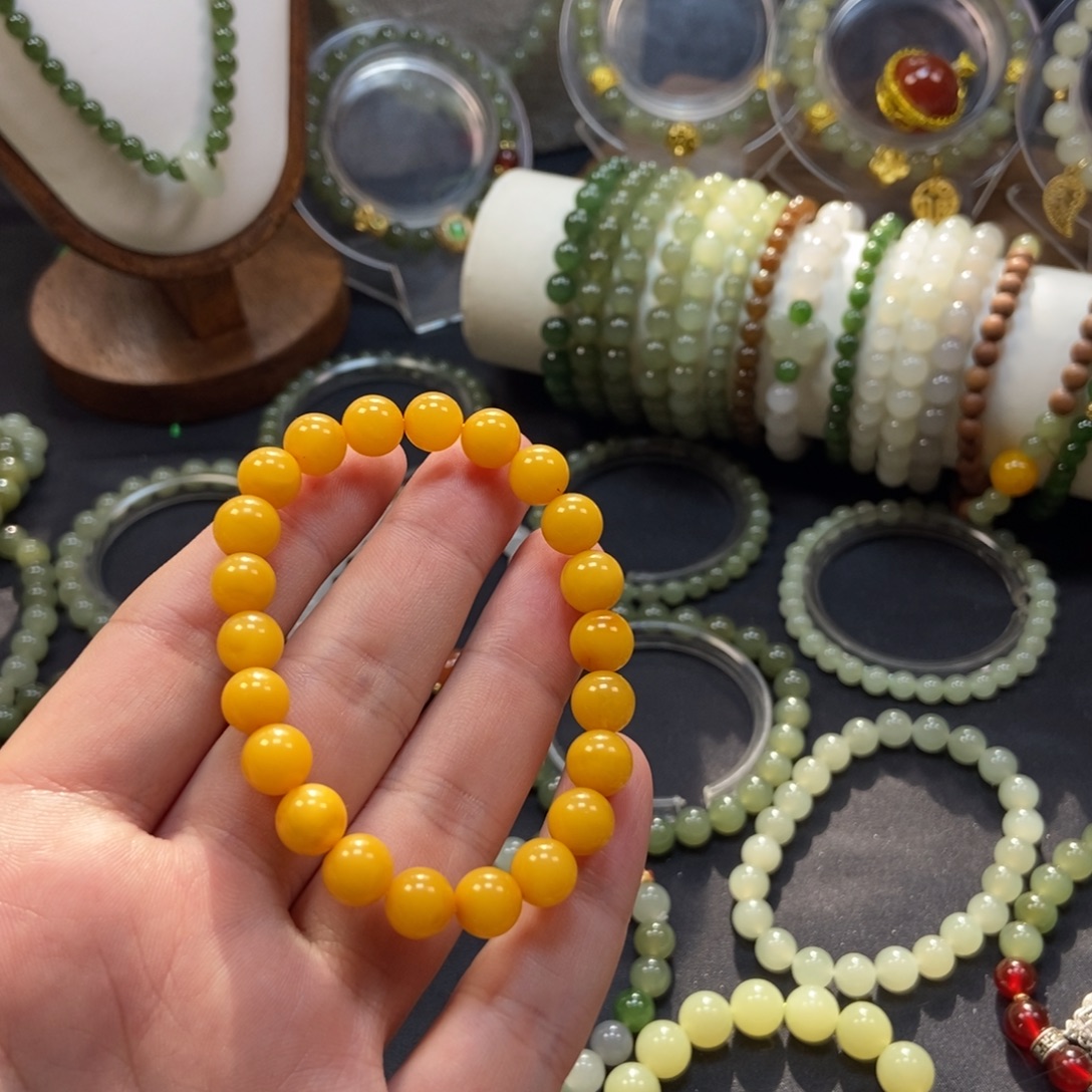 刘***、琥珀未镶嵌手链蜜蜡