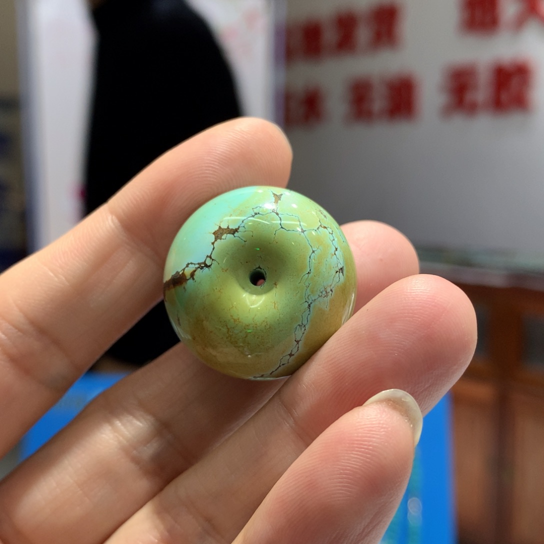 绿松石配饰未镶嵌