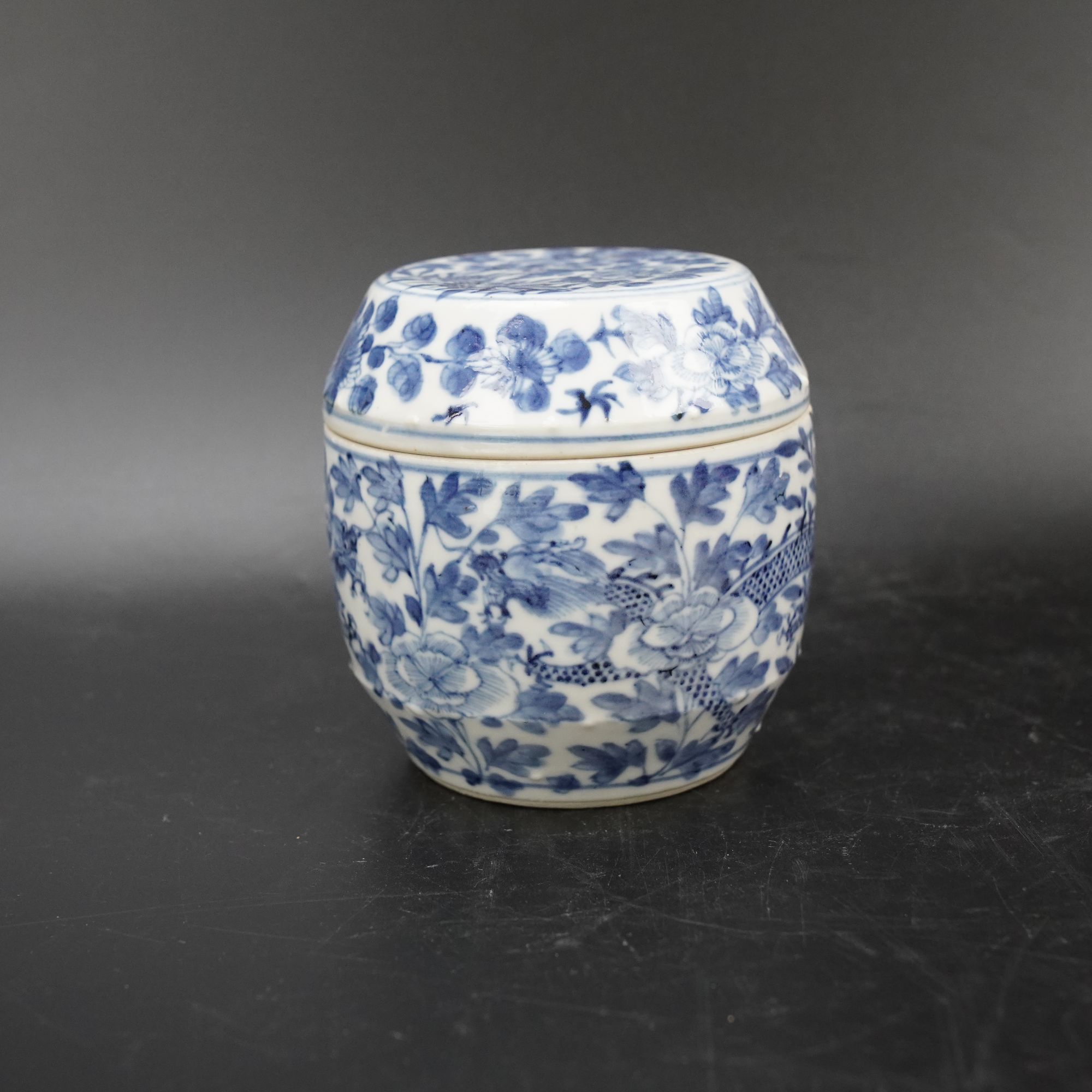 Lot.25073033清光绪青花双龙穿花纹盖罐 高:约11.2cm