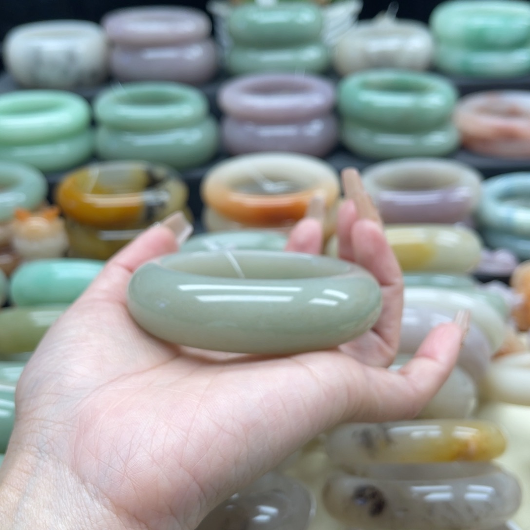 石英质玉我是一个未镶嵌