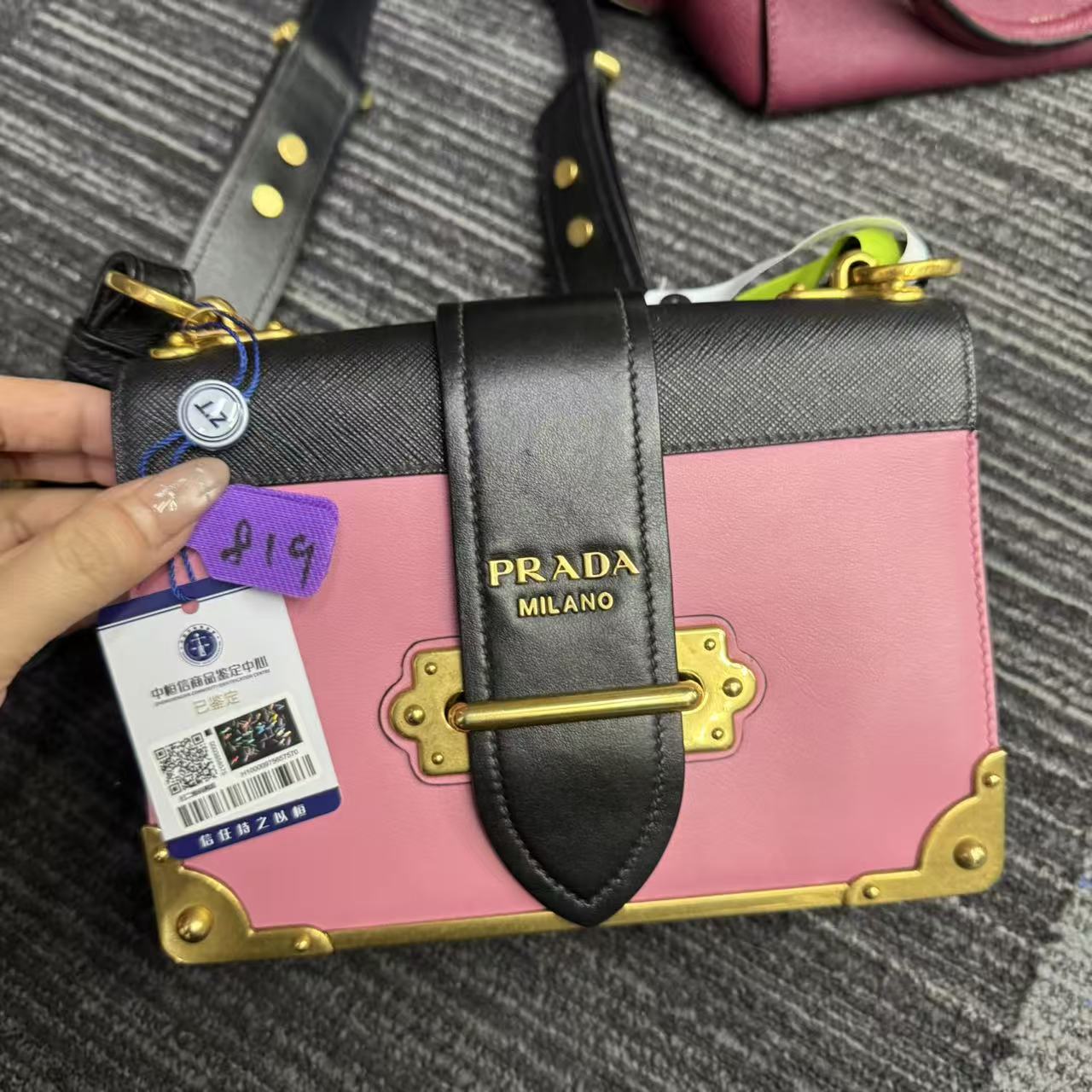 95新 Prada/普拉达 819  dm  /二奢包包