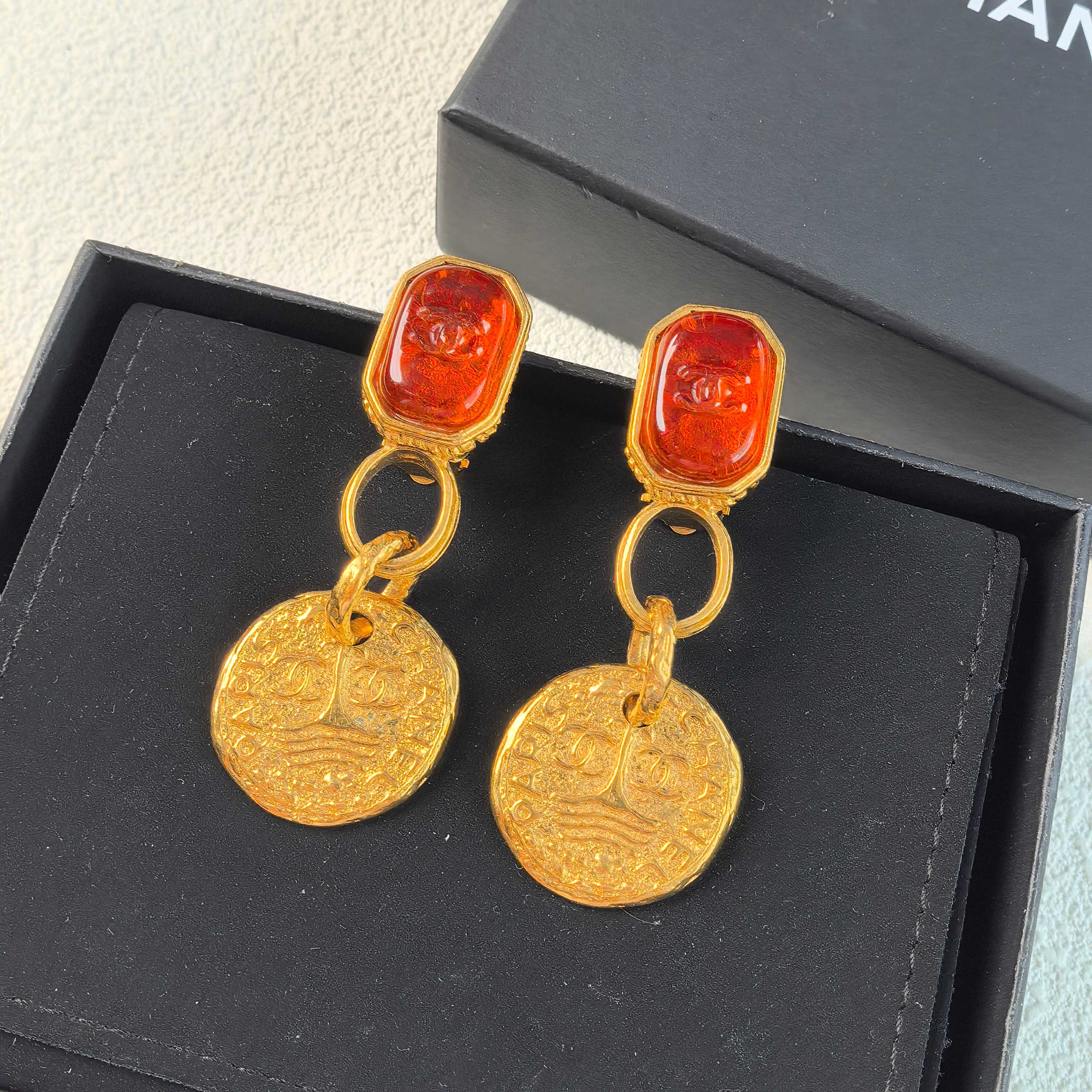 95新 Chanel/香奈儿 泡泡中古Chanel金币印章吊坠耳夹