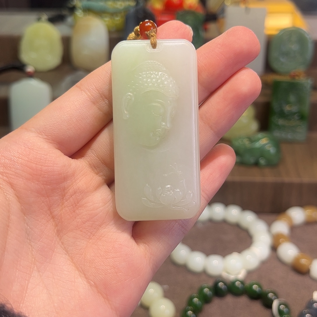 和田玉未镶嵌手串