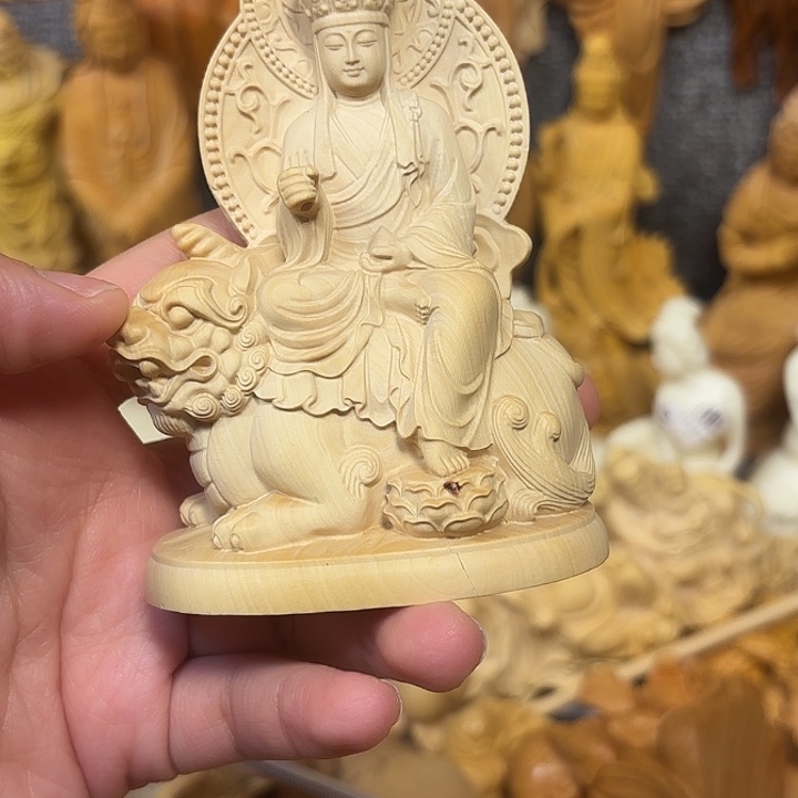 黄杨木黄杨木瑕疵地藏