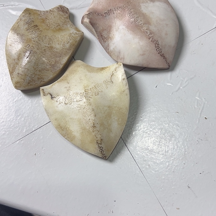 j***k花岗石铁合金养殖鹿骨制作三届牌