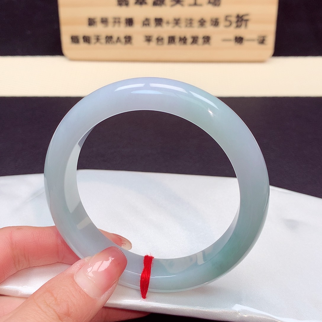 翡翠手镯未镶嵌441号