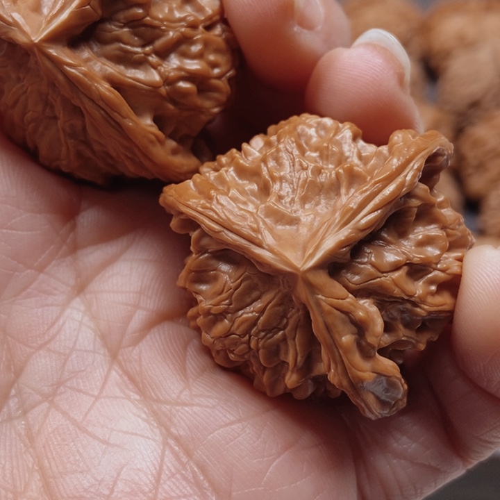 b***l文玩核桃手串盘山