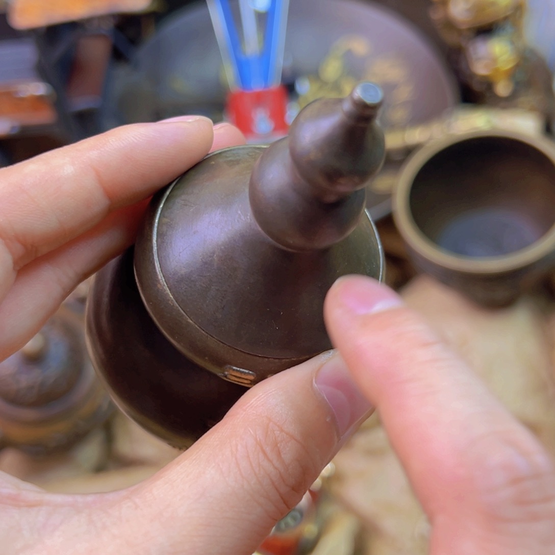 原矿风磨铜避火龙瓶