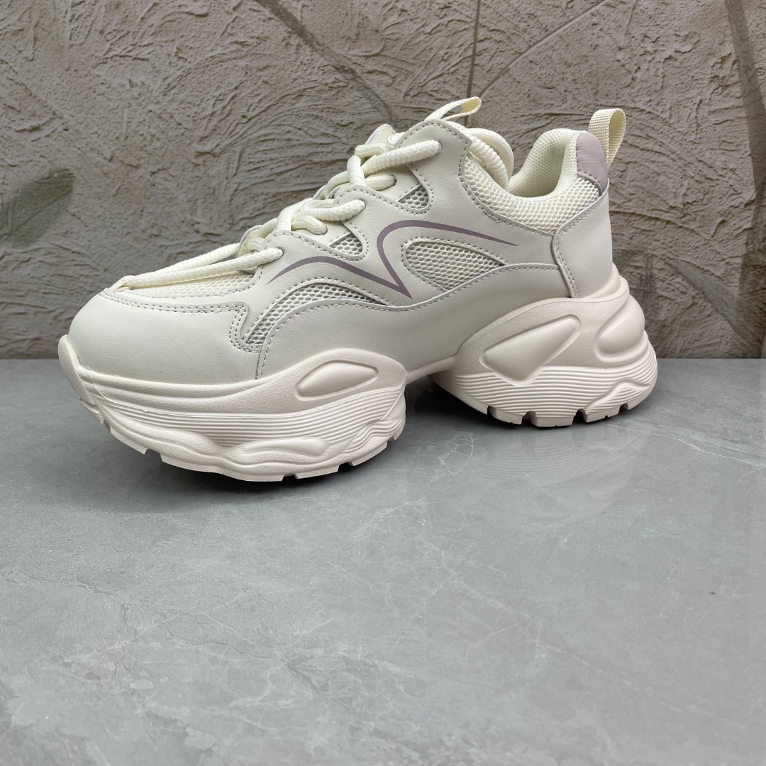 老爹鞋   女 9611（孤品）b区39码