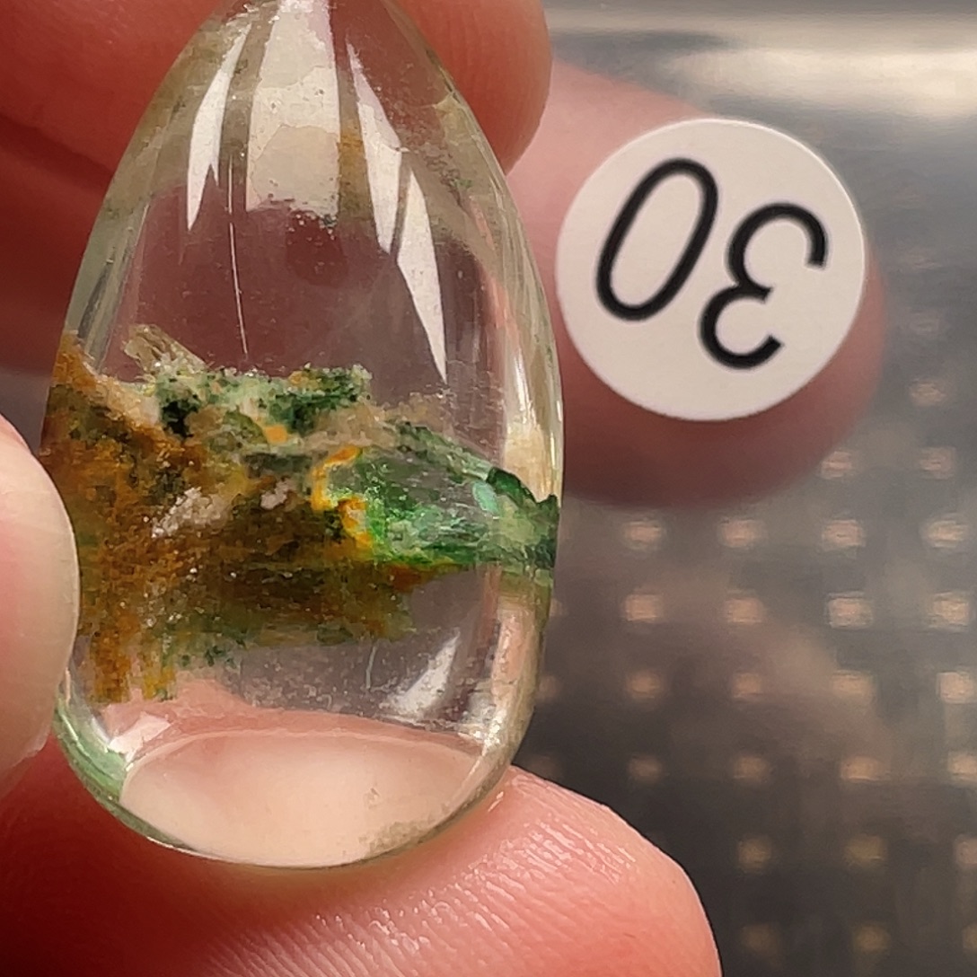 刺***生未镶嵌颈饰水晶天然