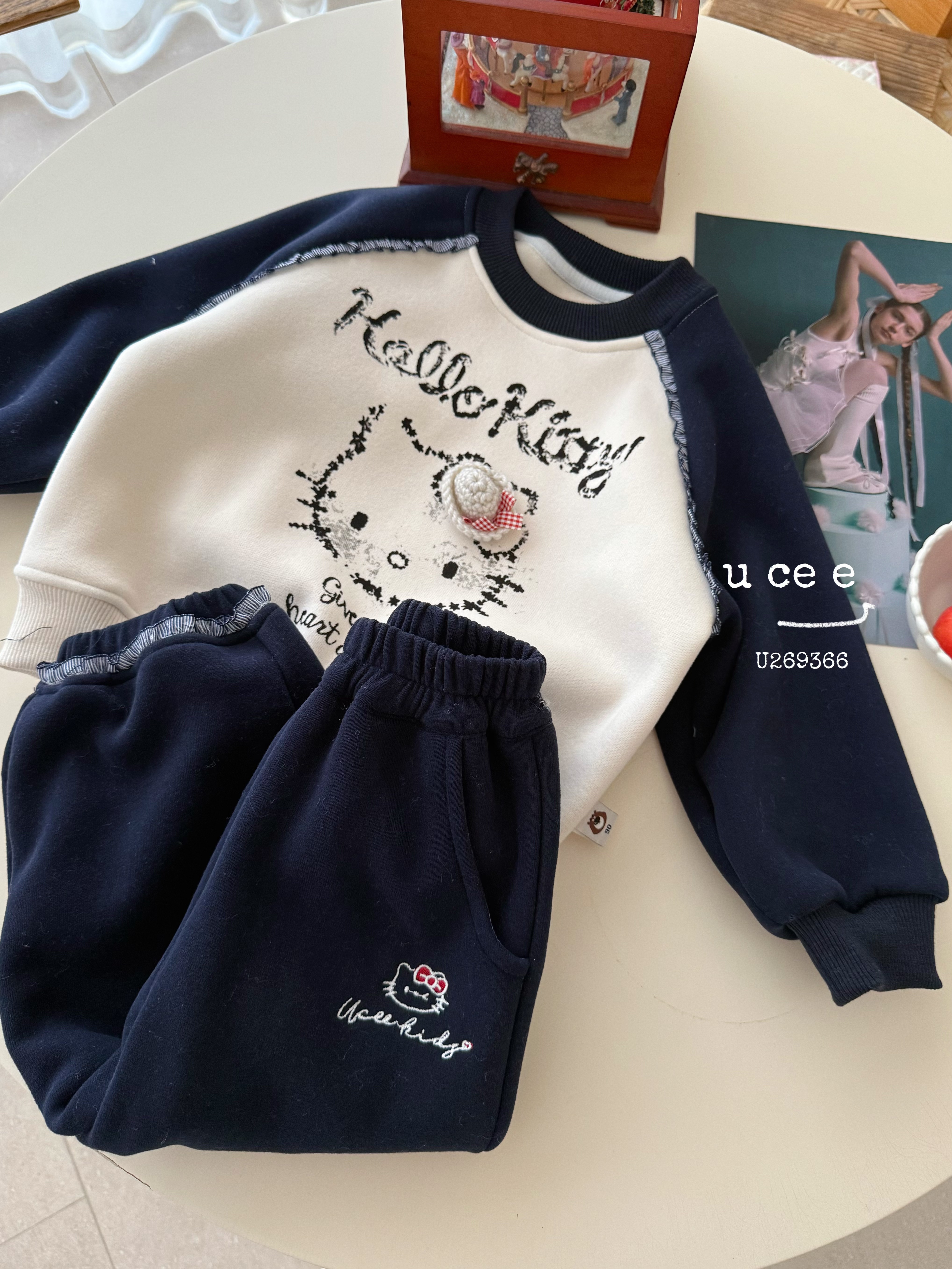 宠粉福利釉兮正品 KT印花卫衣裤套装 U269366深秋加绒女童外套