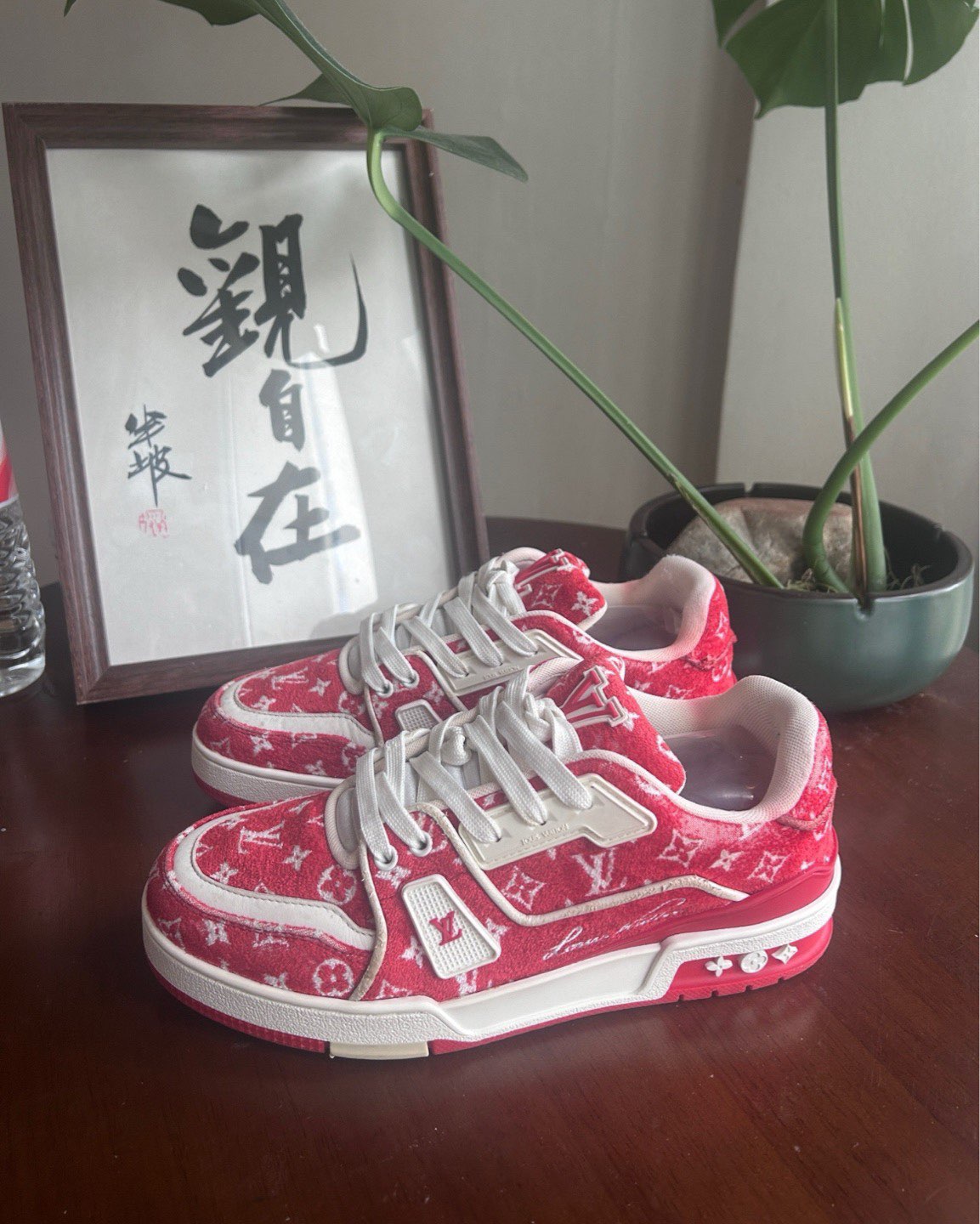 99新 LouisVuitton/路易威登 trainer白红植绒 38码 鞋 