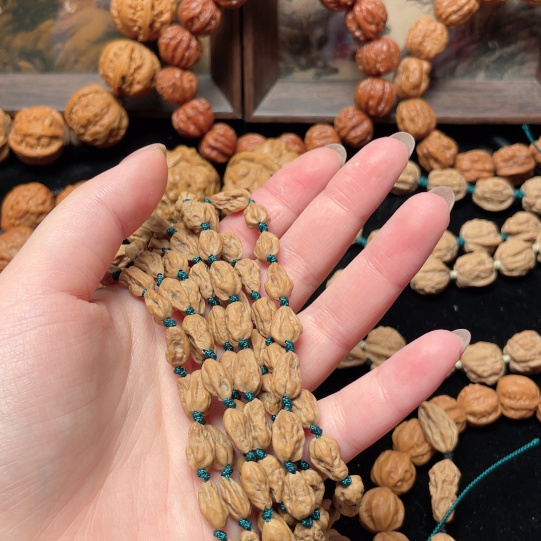 D***上文玩核桃吊坠蛤蟆