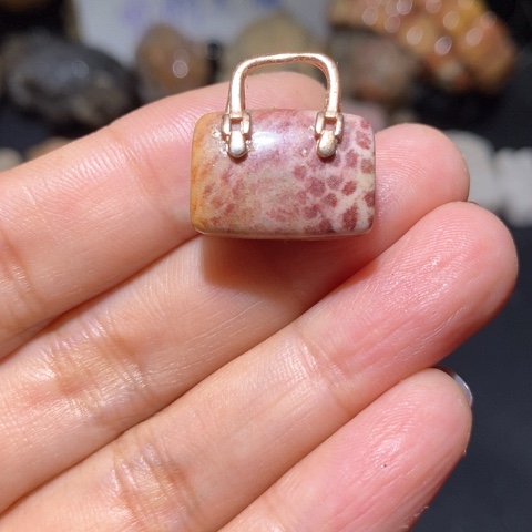 【闪购商品】硅化玉吊坠(不含链)未镶嵌