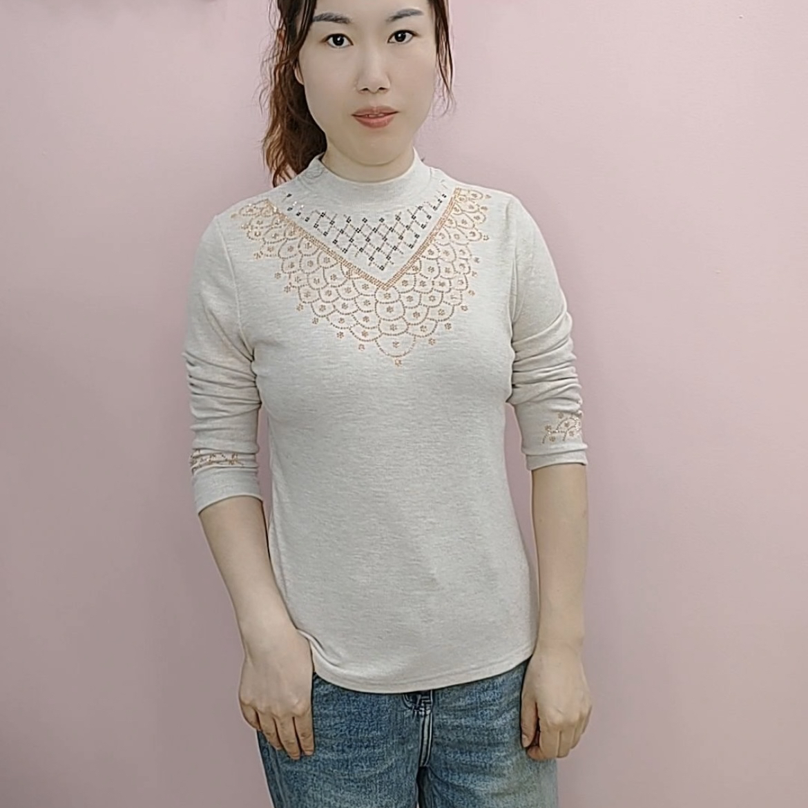 【名角服饰】【6666款烫钻打底衫】时尚百搭秋季新款