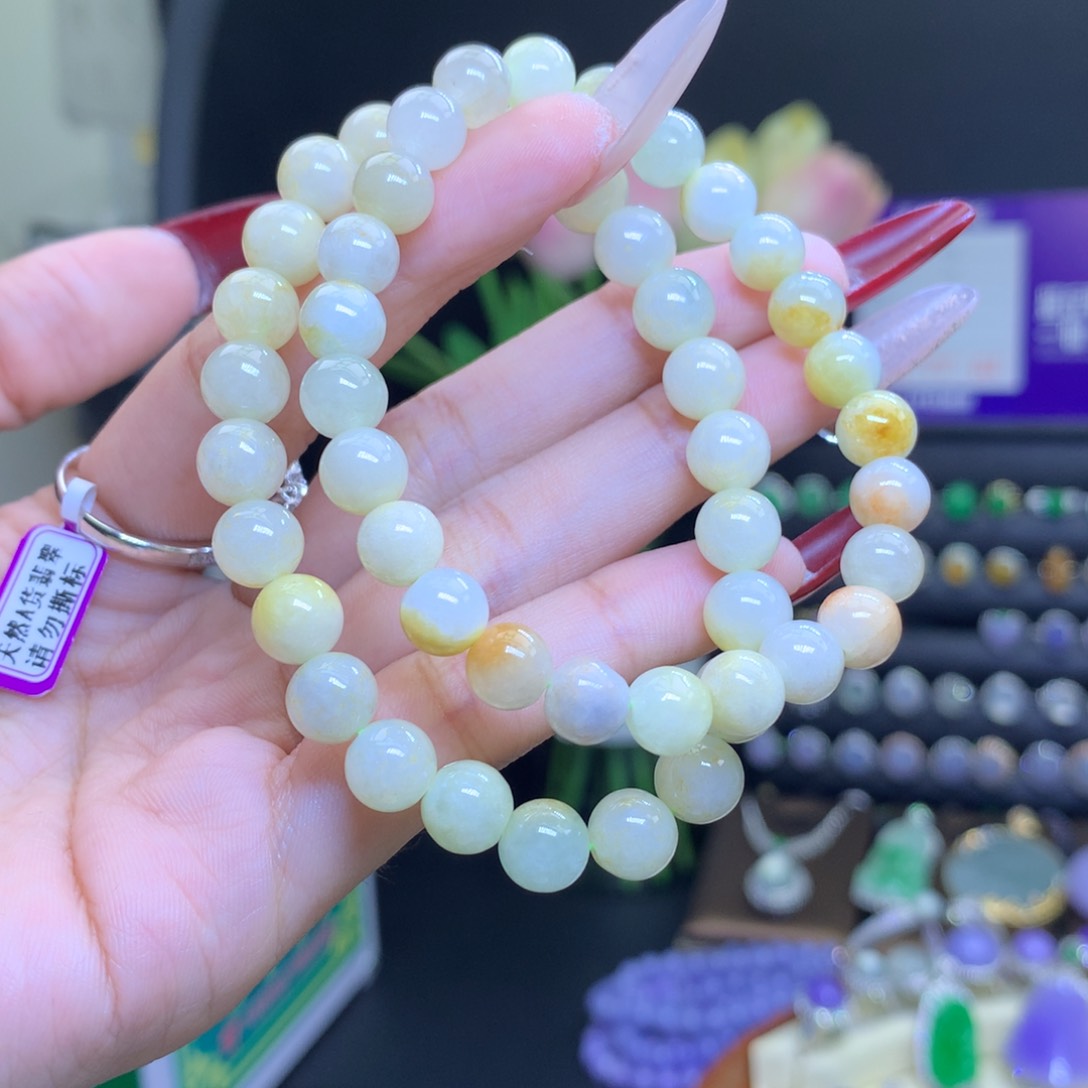 翡翠颈饰未镶嵌天然