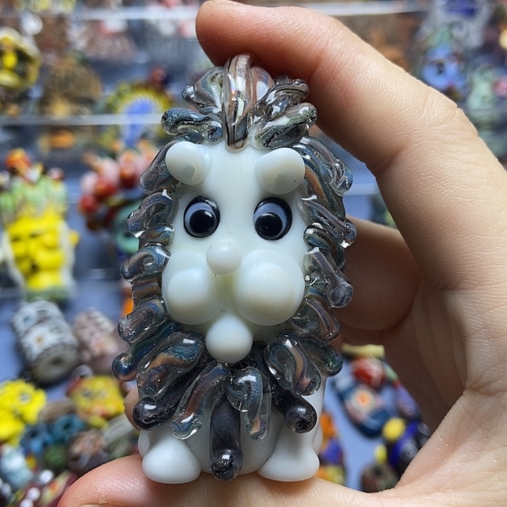 琉璃颈饰重工款小狮子