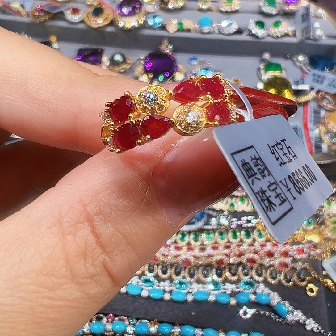 银S925镶嵌红宝石珠宝奇石