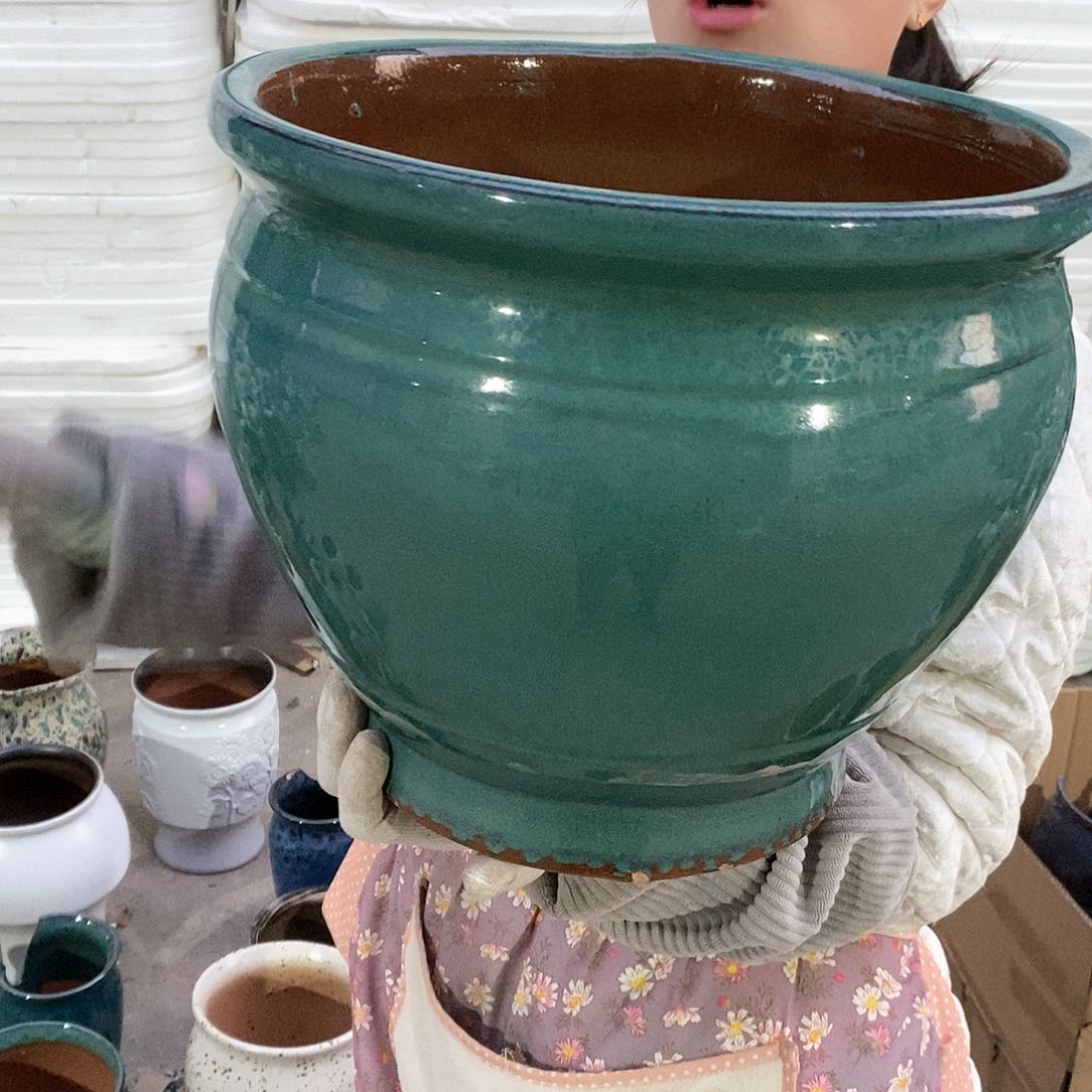 紫砂花盆瑕疵口33高27