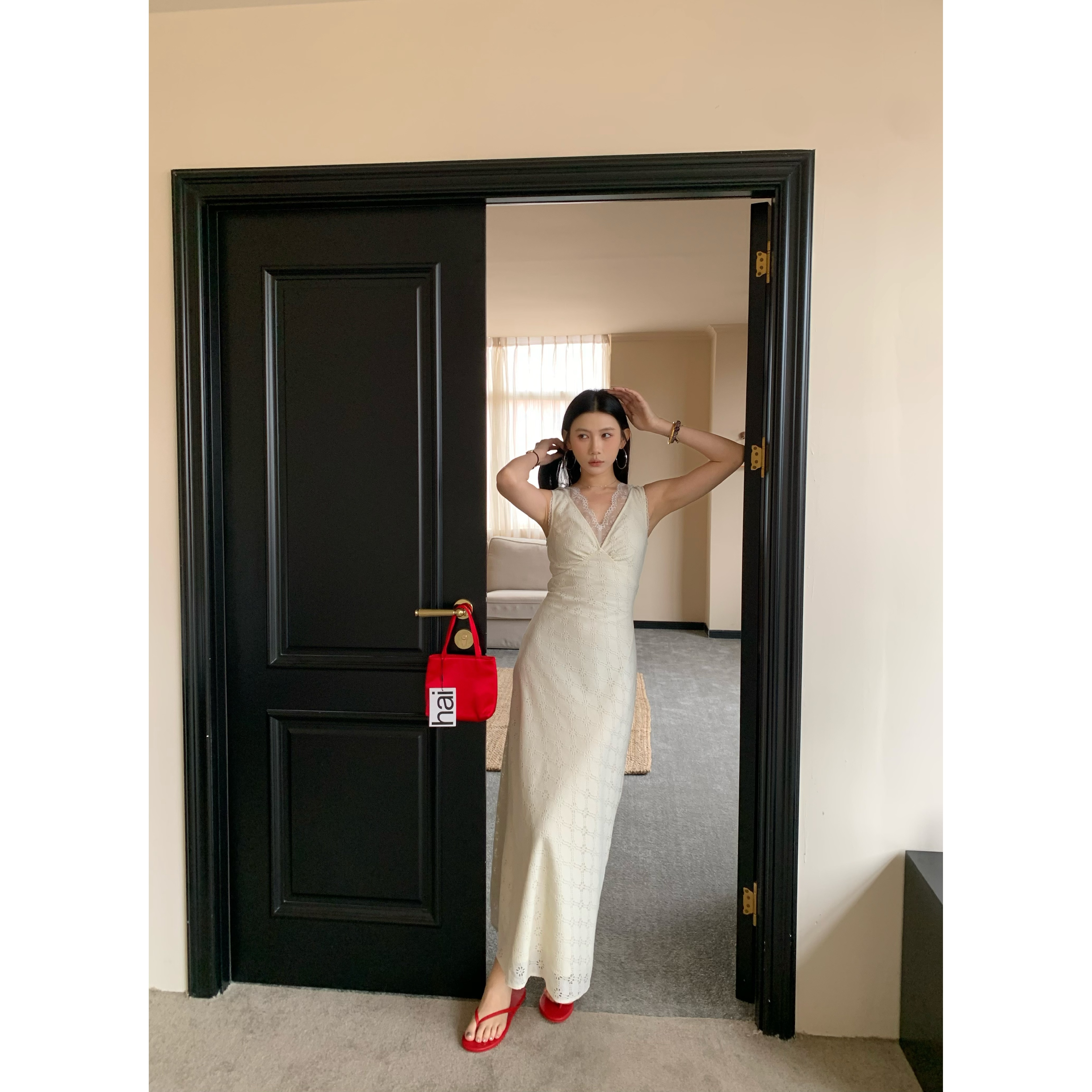70不是七十【丹麦银兰】夏日V领缩褶提花肌理绑带小A连衣裙