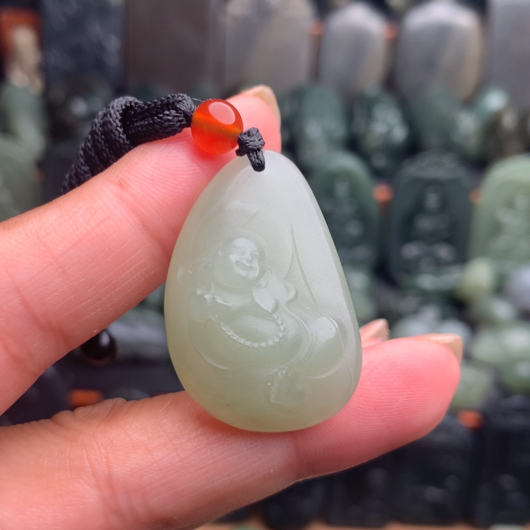 和田玉未镶嵌颈饰挂件31