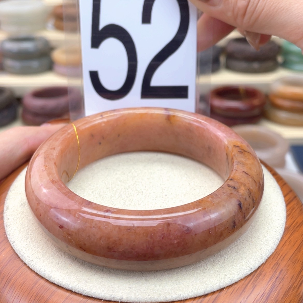 【闪购商品】石英质玉手镯未镶嵌