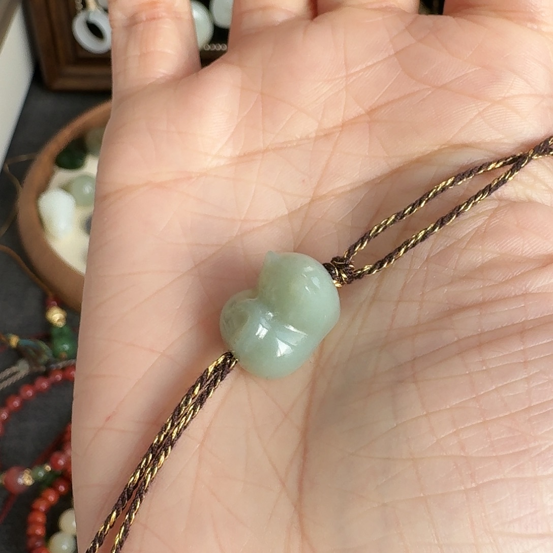 徐***慢和田玉未镶嵌手绳新疆料且末蓝小猫手绳