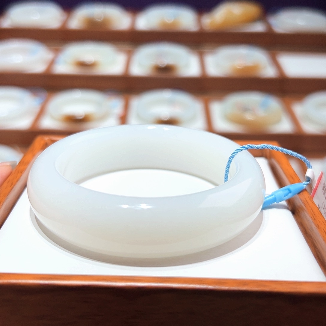 和田玉手镯53/54未镶嵌