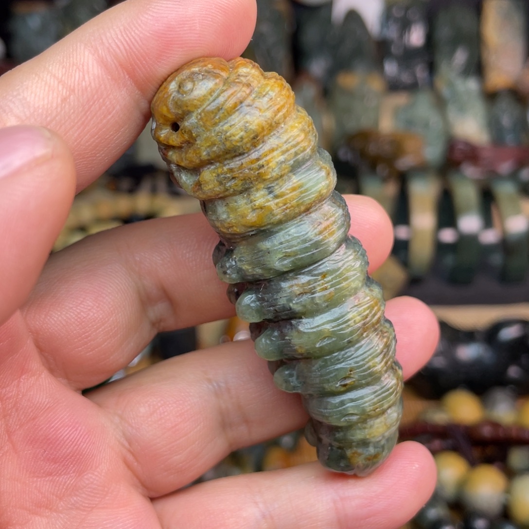 岫岩河磨玉（透闪石质玉）未镶嵌颈饰