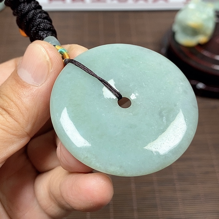 颈饰未镶嵌翡翠天然翡翠玉A货配证书