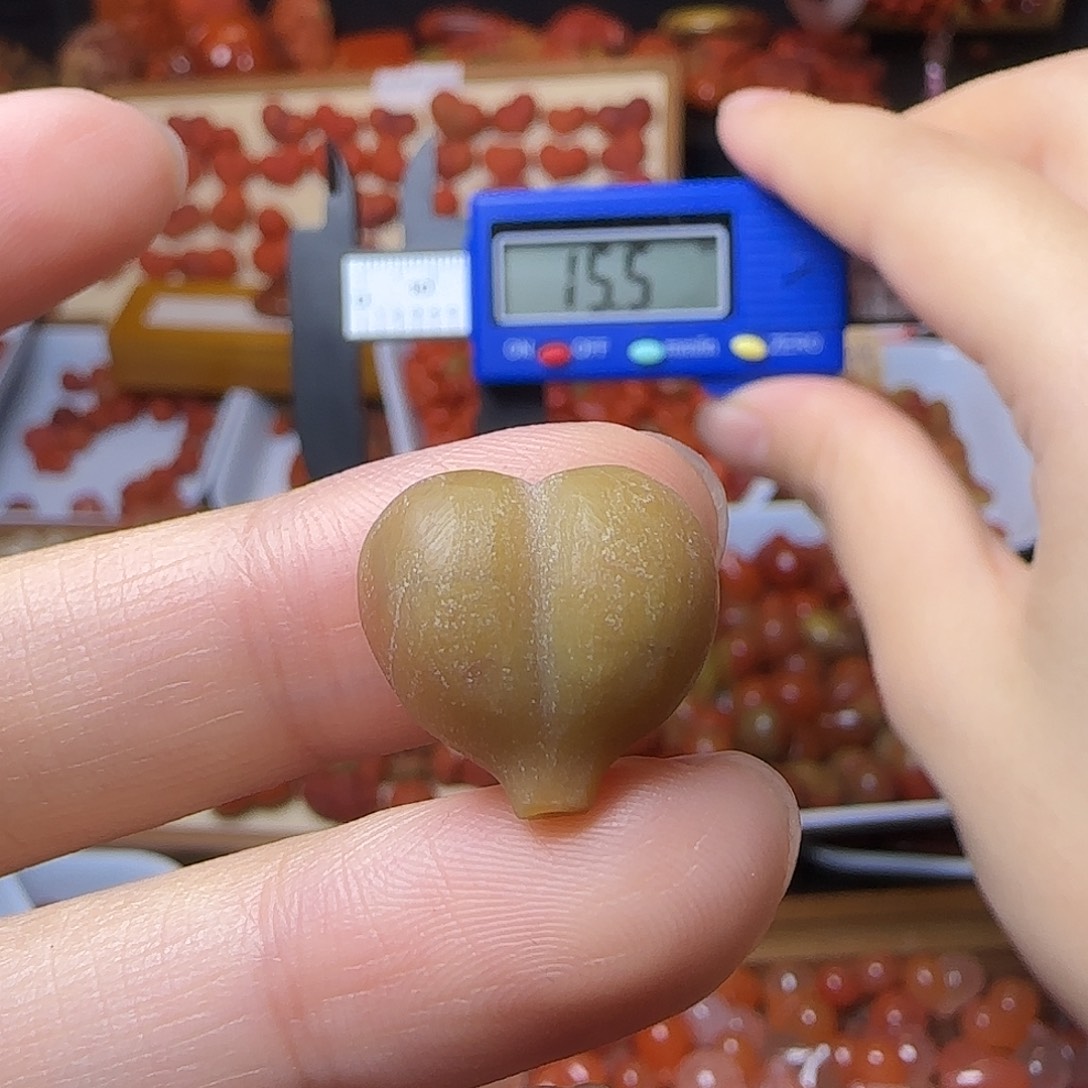 南红玛瑙未镶嵌吊坠(不含链)