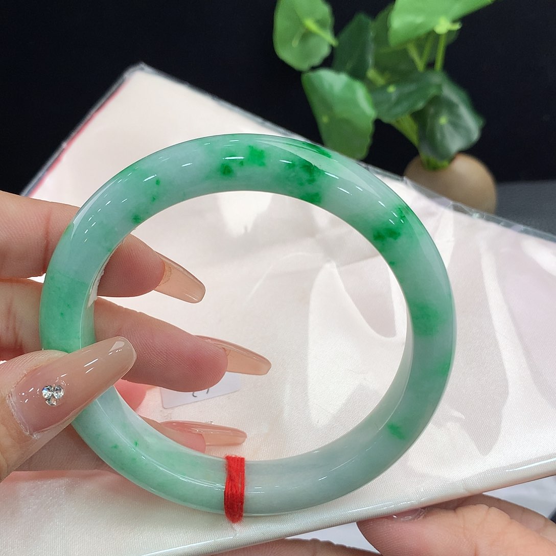 翡翠手镯未镶嵌渴*正62.5