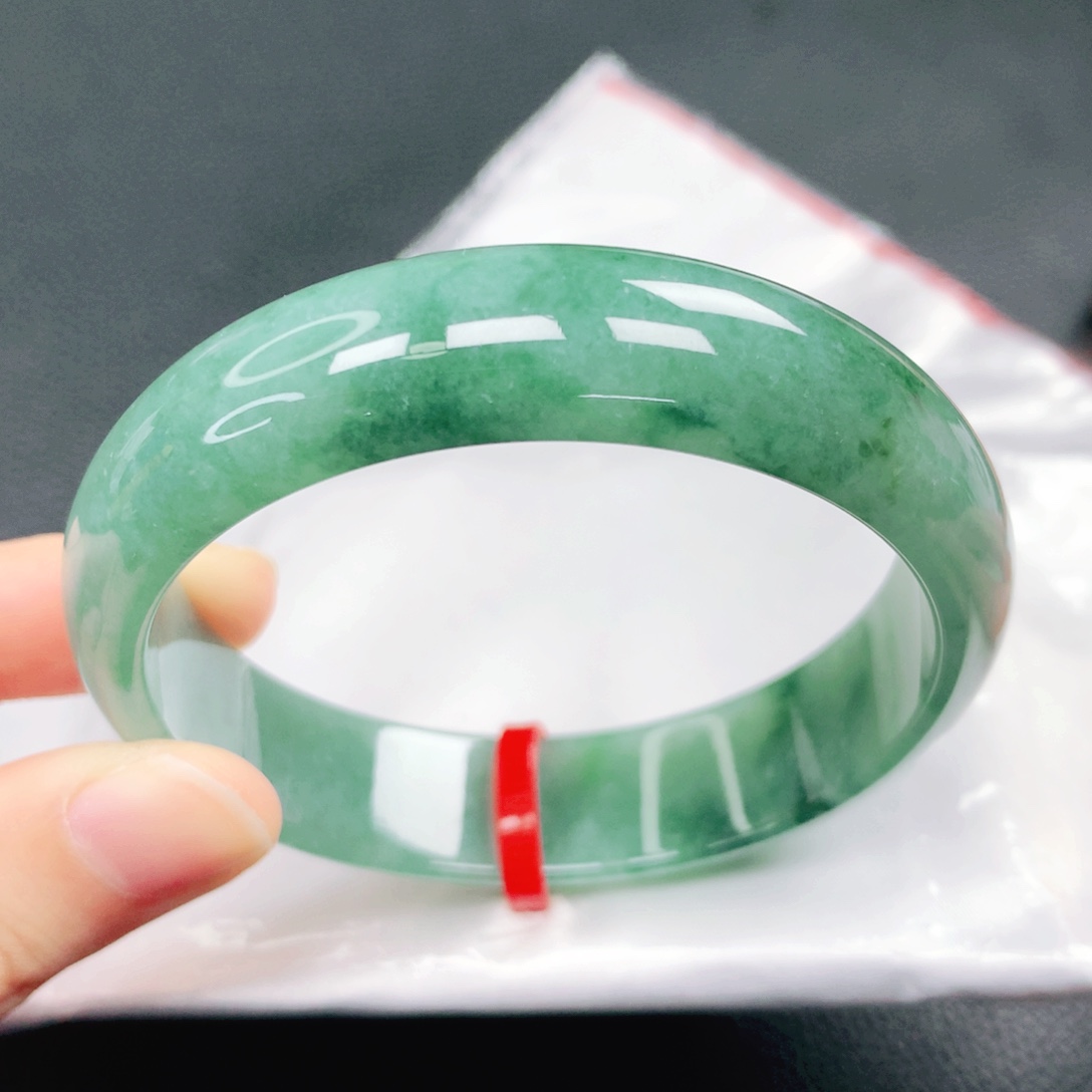 翡翠未镶嵌手镯56圈